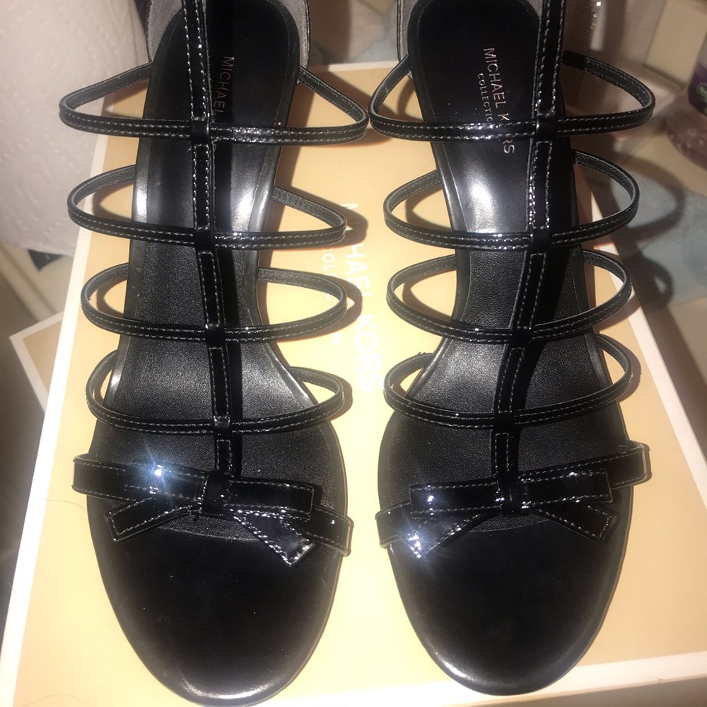 Michael Kors collection black bow sandal 7.5